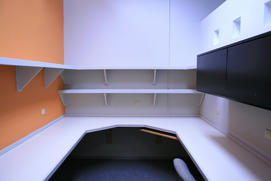 More Photos Of 409 E Coeur D' Alene Ave, Coeur d'Alene Office For Sale