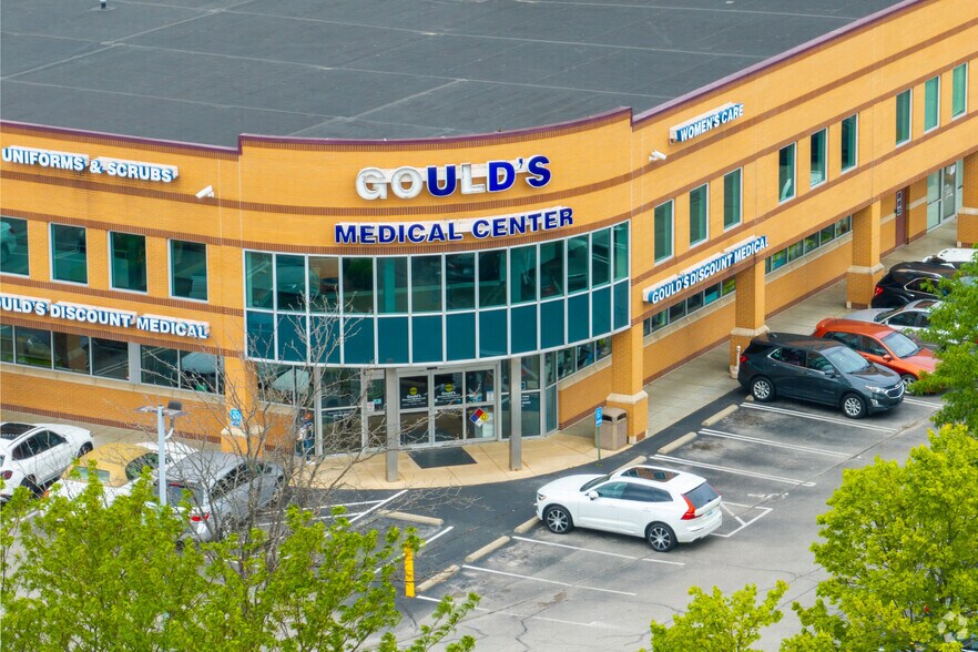 Primary Photo Of 3901 Dutchmans Ln, Louisville Medical For Lease