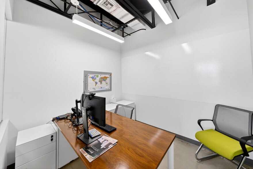 More Photos Of 7630 Biscayne Blvd, Miami Office For Lease