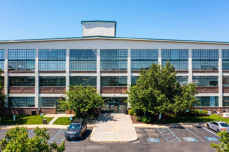 More Photos Of 1414 Radcliffe St, Bristol Office For Lease