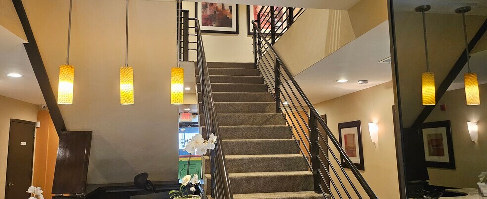 More Photos Of 365 Palermo Ave, Coral Gables Office For Sale