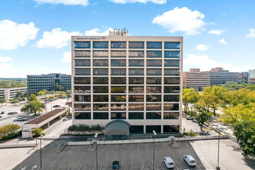 Primary Photo Of 7515 Greenville Ave, Dallas Medical For Lease