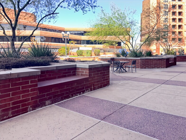 More Photos Of 7272 E Indian School Rd, Scottsdale Office For Lease