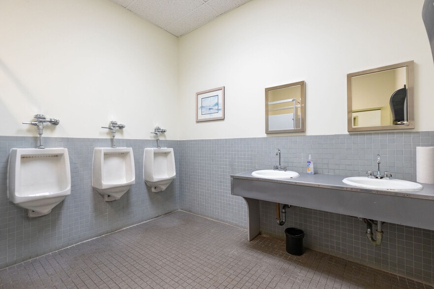 More Photos Of 149-155 Bay Ridge Ave, Brooklyn Medical For Lease