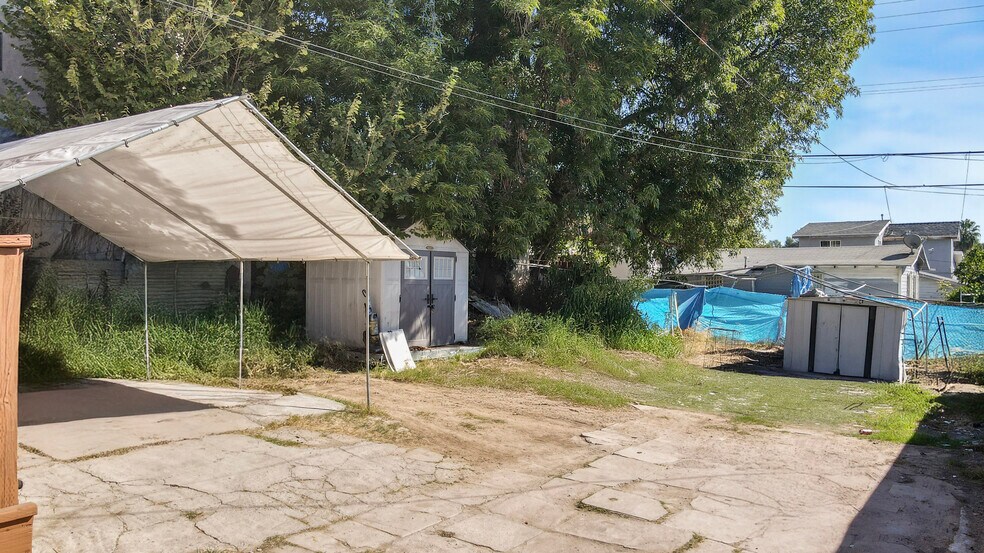 More Photos Of 1140 Chicago St, Los Angeles Apartments For Sale