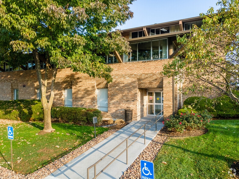 More Photos Of 8900 State Line Rd, Leawood Medical For Sale
