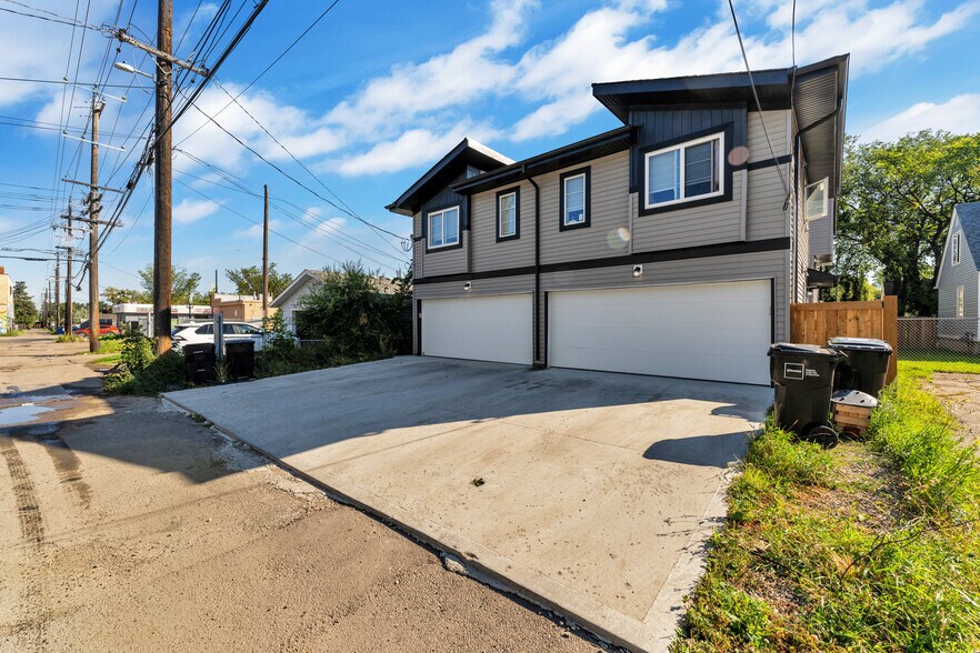 More Photos Of 11732 90 St NW, Edmonton Apartments For Sale