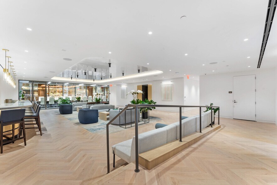 More Photos Of 43-45 E 53rd St, New York Office For Sale