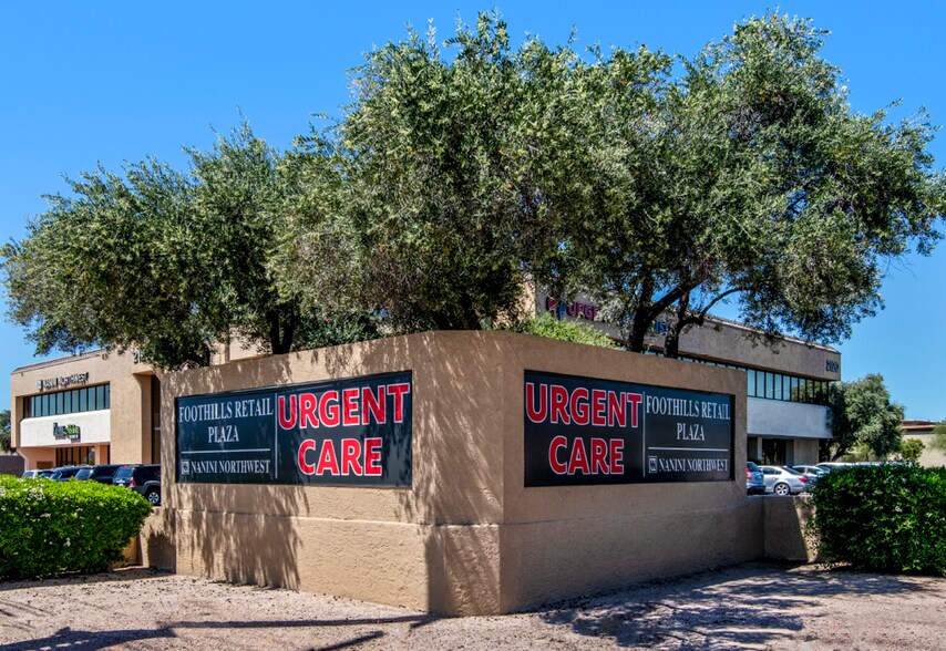 More Photos Of 2120 W Ina Rd, Tucson Office For Lease