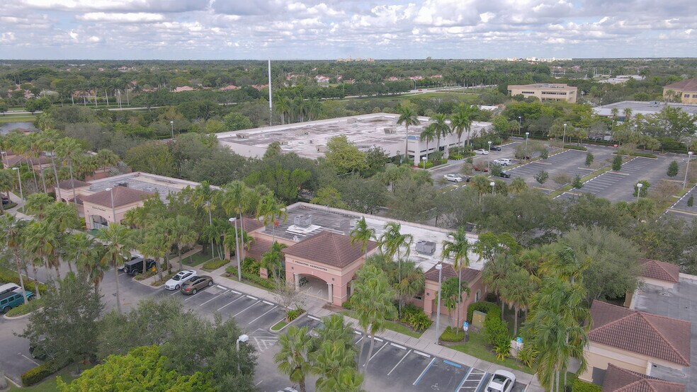 More Photos Of 1835 N Corporate Lakes Blvd, Weston Medical For Sale