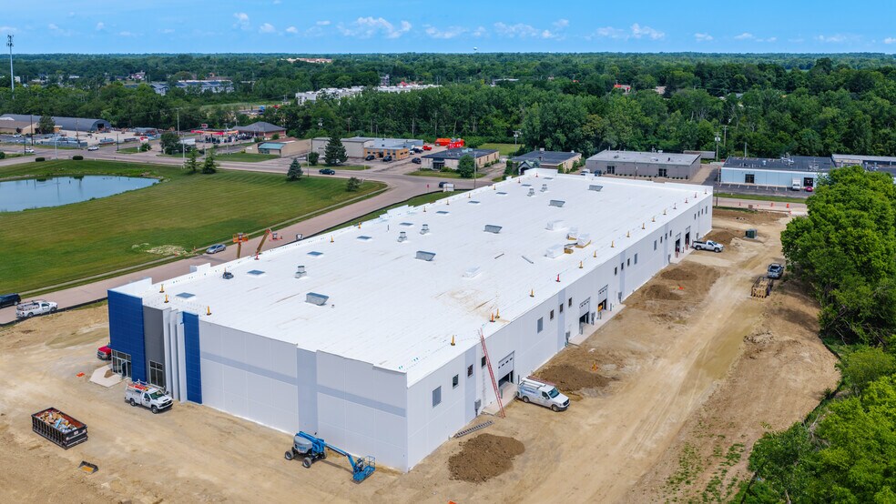 More Photos Of 1 Wolf Creek Pike, Dayton Unknown For Lease