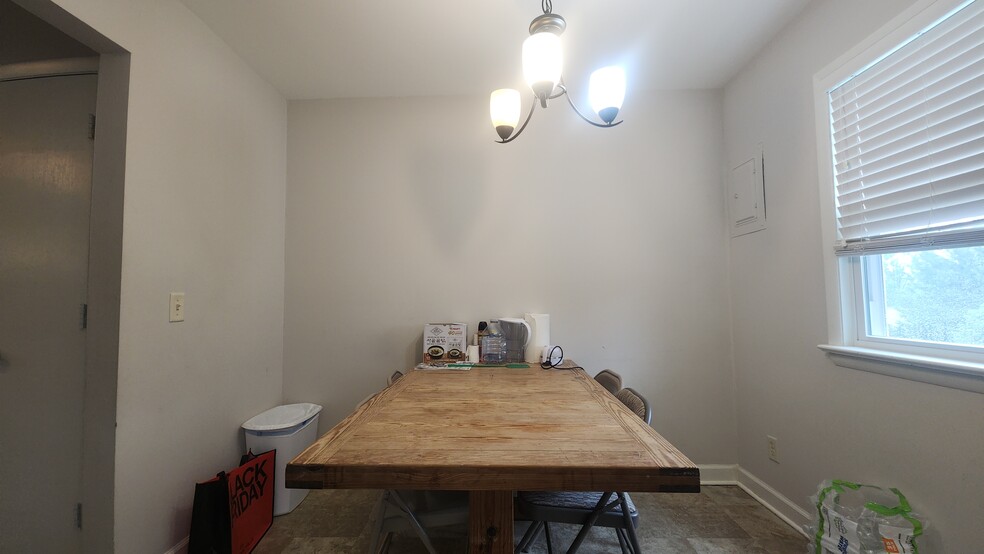 More Photos Of 958 College Ave, Harrisonburg Apartments For Sale