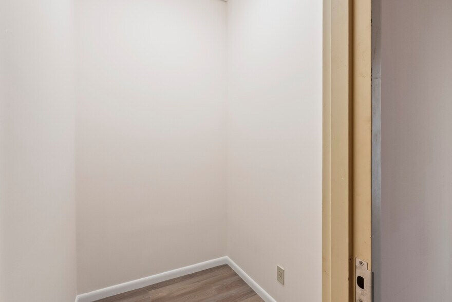 More Photos Of 900 SE Ocean Blvd, Stuart Medical For Lease