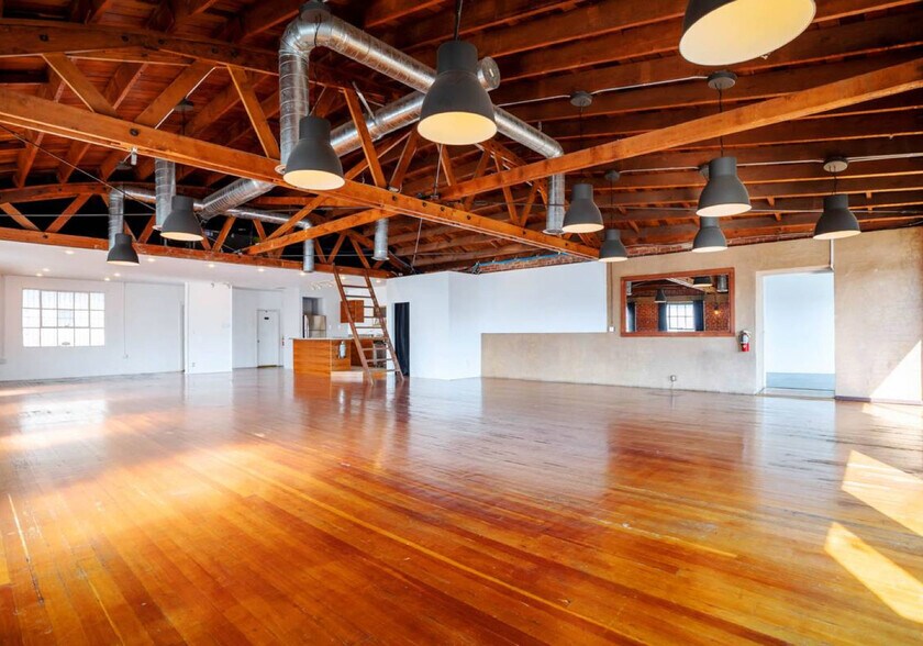 More Photos Of 2121 W Sunset Blvd, Los Angeles Storefront Retail Office For Lease