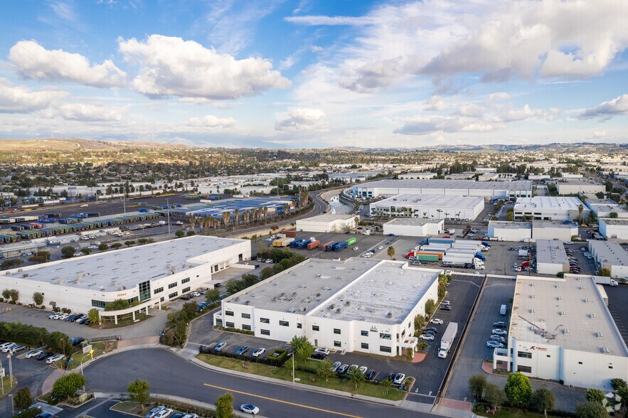 More Photos Of 908 Canada Ct, City Of Industry Warehouse For Sale