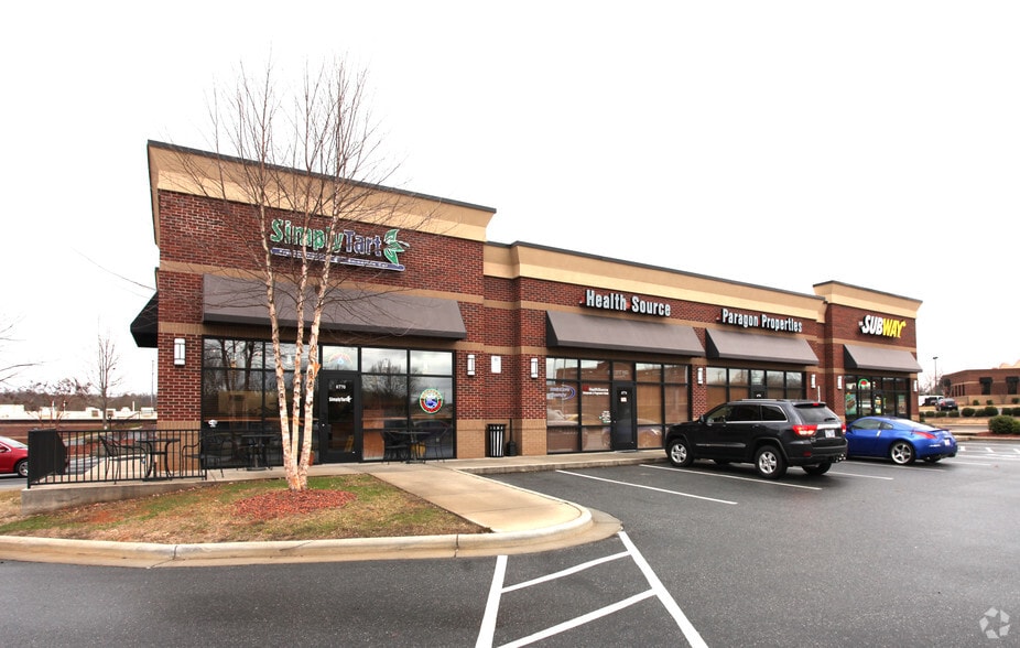 More Photos Of 6770-6782 River Center Dr, Clemmons Freestanding For Lease