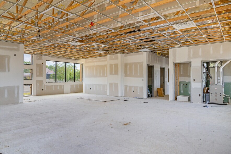 More Photos Of 2100 W County Line Rd, Jackson Office For Lease