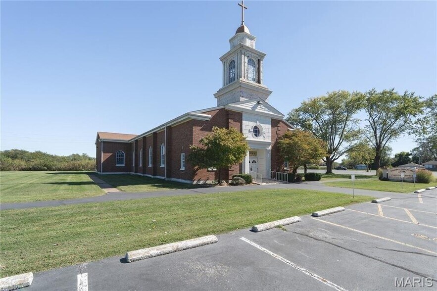 Primary Photo Of 1340 N 58th St, East Saint Louis Religious Facility For Sale