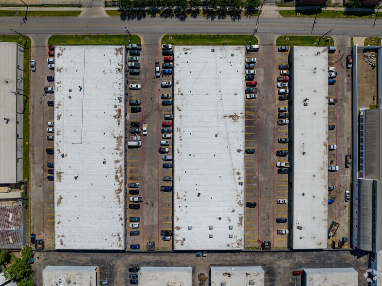 More Photos Of 7330 Rampart St, Houston Unknown For Lease