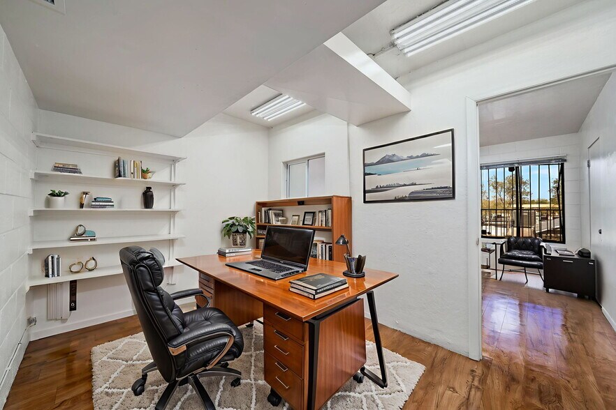 More Photos Of 2012 E Broadway Blvd, Tucson Storefront Retail Office For Lease