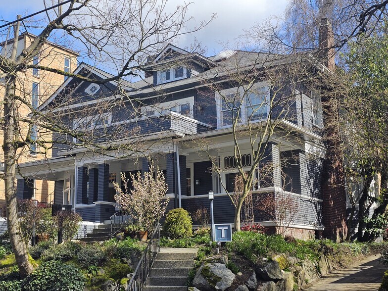 More Photos Of 614 Boylston Ave E, Seattle Office For Sale