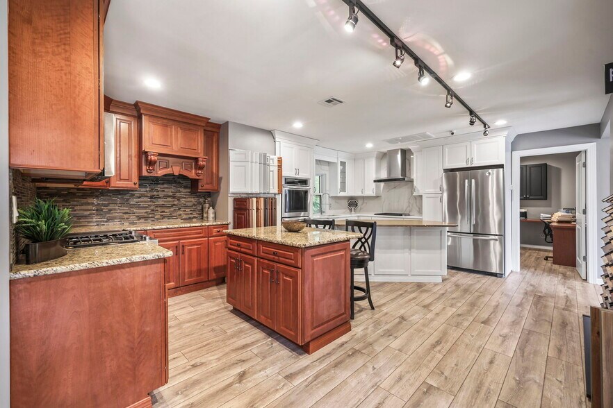 More Photos Of 870 Highway 34, Matawan Office For Sale