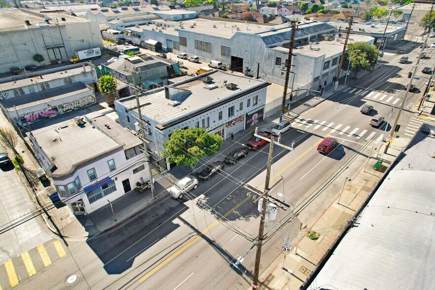 More Photos Of 2906 S San Pedro St, Los Angeles Apartments For Sale