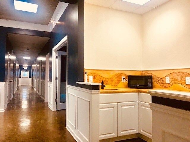 More Photos Of 1253 Canyon Rd, Morgantown Office For Lease