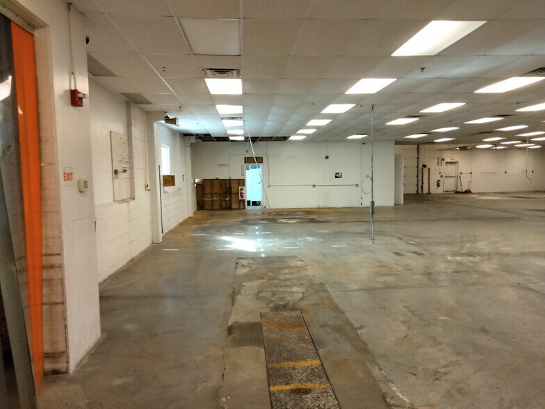 More Photos Of 200 N Washington St, Boyertown Manufacturing For Sale