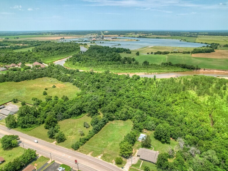 More Photos Of 20469 NE 23rd St, Harrah Land For Sale