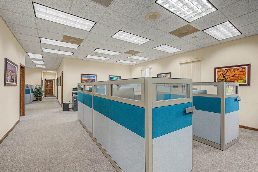 More Photos Of 9440 SW 77th Ave, Miami Office For Sale