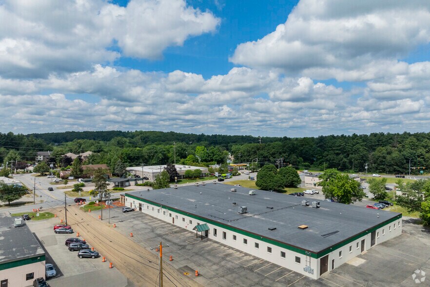 More Photos Of 125 Northeastern Blvd, Nashua Warehouse For Lease