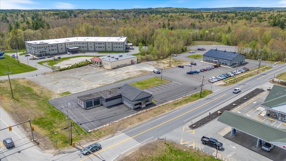 More Photos Of 409 Emerson Ave, Hampstead Industrial For Sale