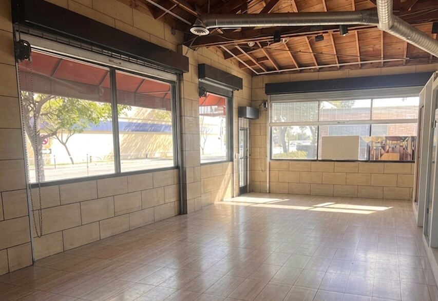 More Photos Of 1429 Colorado Ave, Santa Monica General Retail For Lease