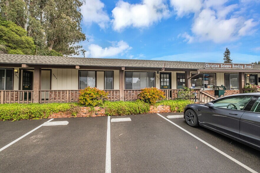 More Photos Of 3013-3035 Porter St, Soquel Office For Sale