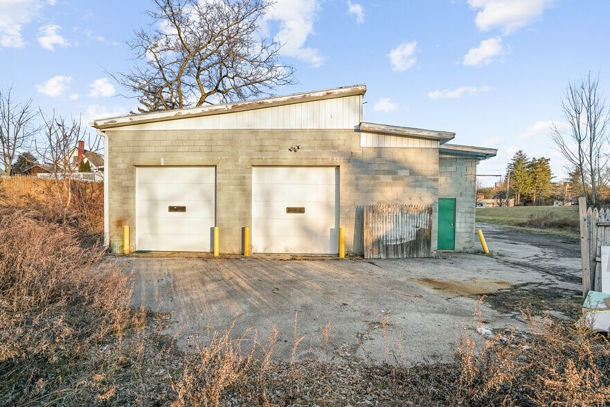 More Photos Of 457 Violet Ave, Poughkeepsie General Retail For Sale