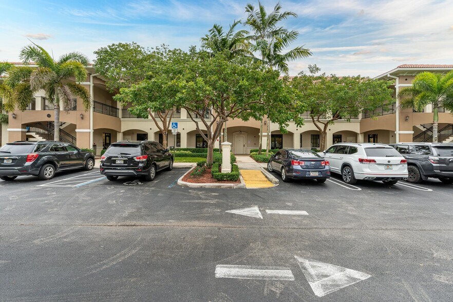 More Photos Of 7551 Wiles Rd, Coral Springs Office For Lease