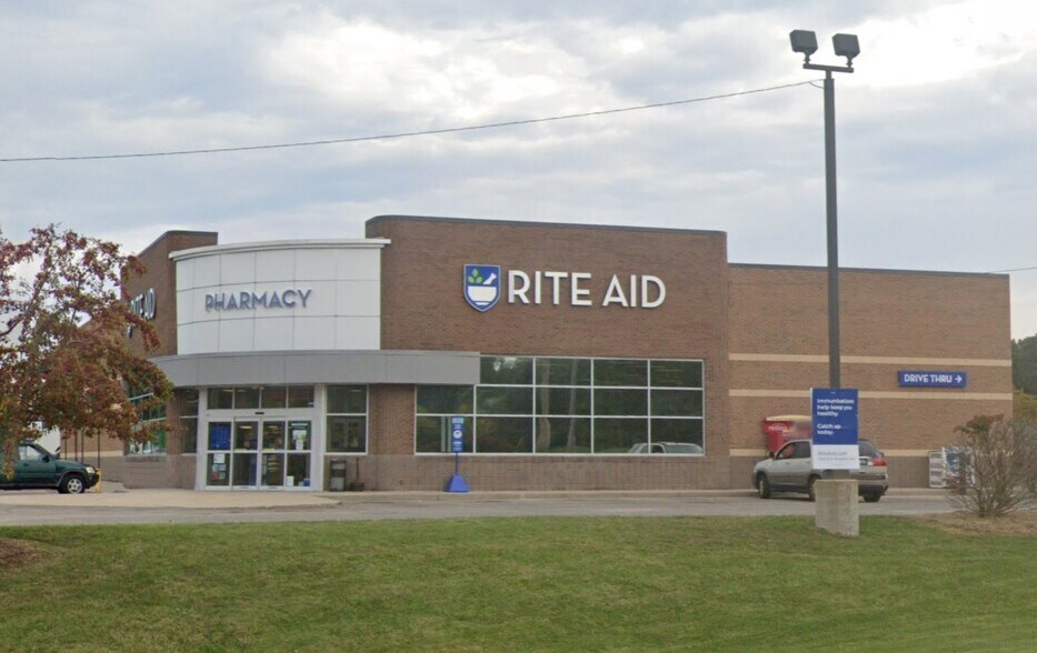 More Photos Of 6535 Paw Paw Ave, Coloma Drugstore For Sale