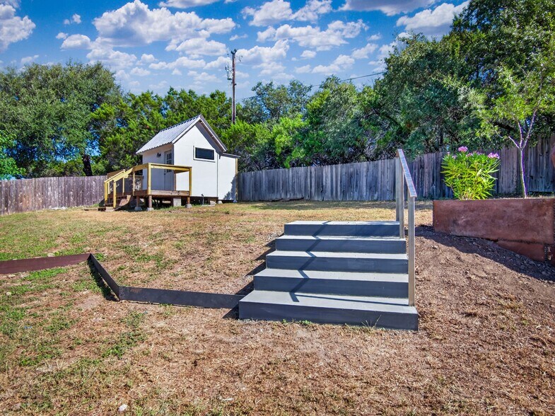 More Photos Of 14711A Quail Ct, Leander Trailer Camper Park For Sale