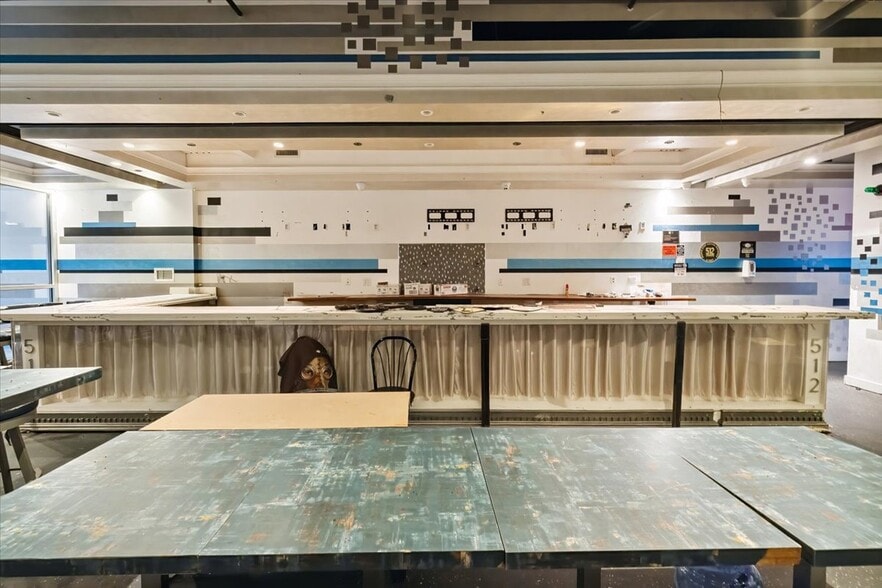 More Photos Of 512 Paterson Plank Rd, Jersey City Restaurant For Sale