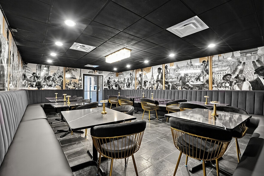 More Photos Of 24737 W 8 Mile Rd, Detroit Restaurant For Sale