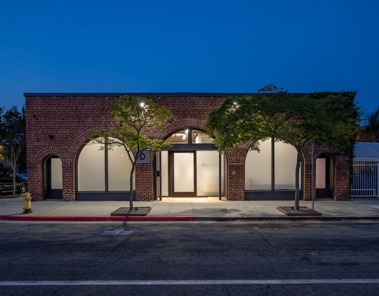 More Photos Of 880 E Broadway, Glendale Loft Creative Space For Sale