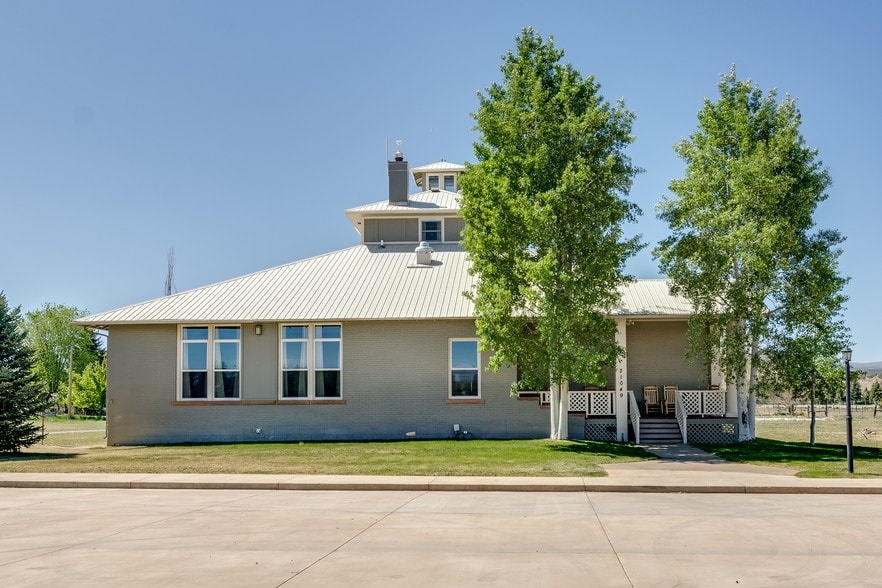More Photos Of 21049 Uncompahgre Rd, Montrose Hotel For Sale