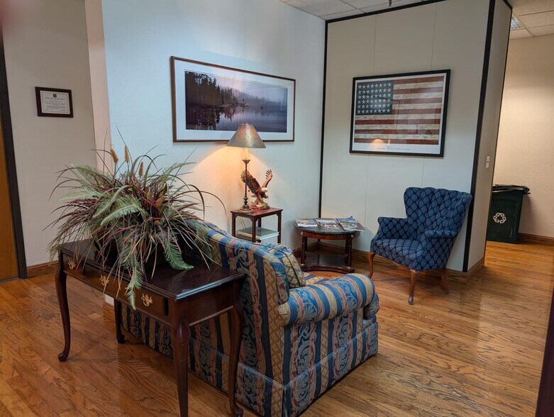 More Photos Of 2236 Mariner Square Dr, Alameda Office Residential For Sale