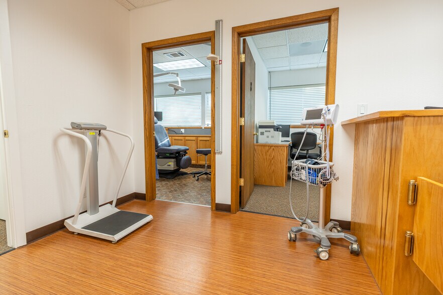 More Photos Of 3070 Camino Heights Dr, Camino Office For Lease