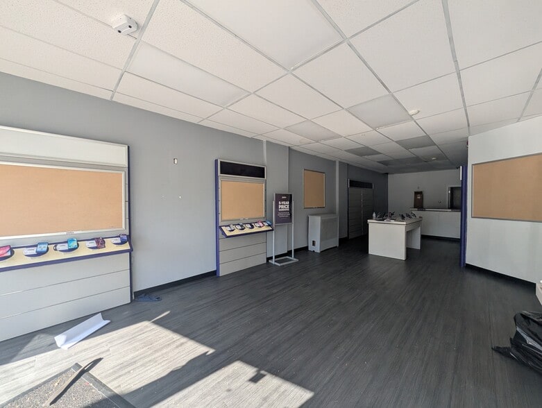 More Photos Of 1070 Main Ave, Clifton Storefront Retail Residential For Lease