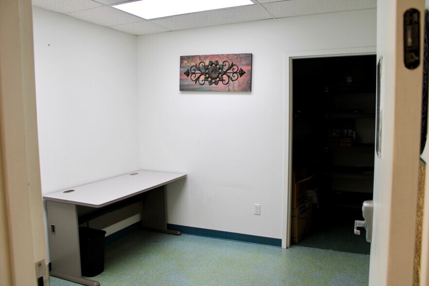 More Photos Of 135 Carmen Ln, Santa Maria Rehabilitation Center For Lease