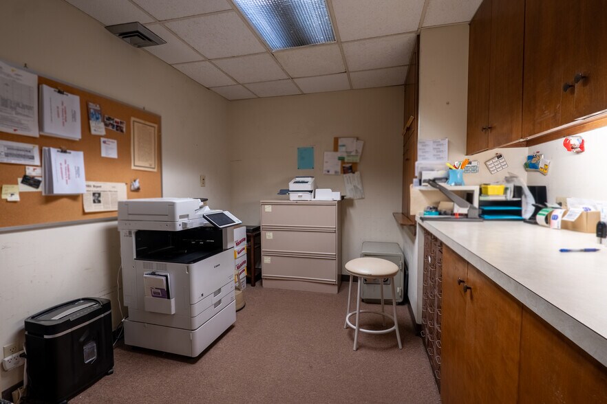 More Photos Of 202 8th St, Vineland Office For Sale