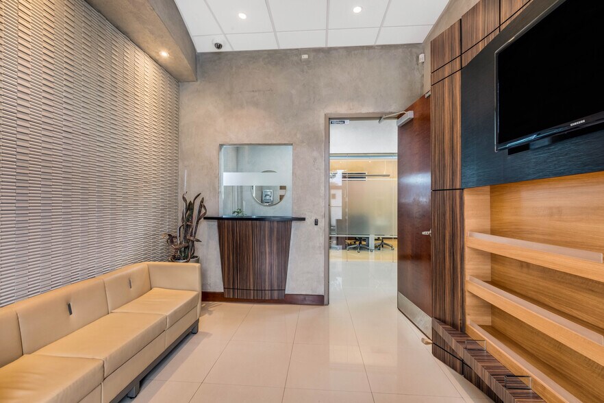 More Photos Of 7500 NW 25th St, Miami Unknown For Lease