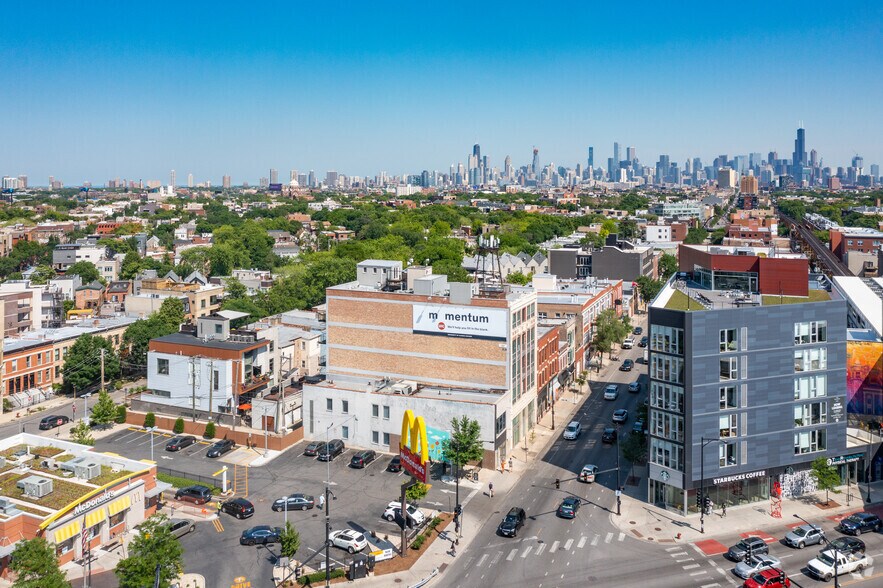 More Photos Of 1927 N Milwaukee Ave, Chicago Office For Lease